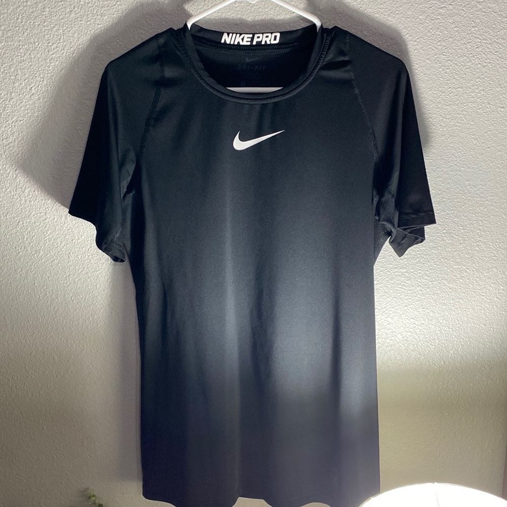 Nike pro